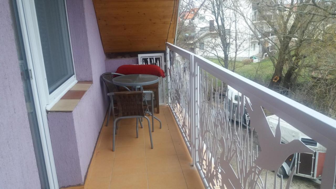 Vakacio Apartman Balatonalmadi Exterior photo